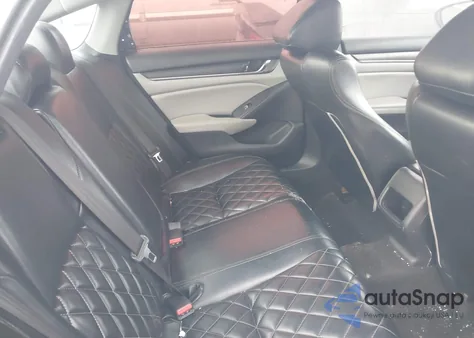 2020 Honda Accord Lx z USA, uszkodzony, nr VIN 1HGCV1F1XLA074255